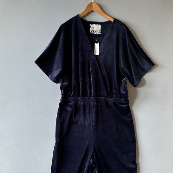 NWT Saturday Sunday Jumpsuit Romper Women Size L Navy Velvet - Picture 3 of 10
